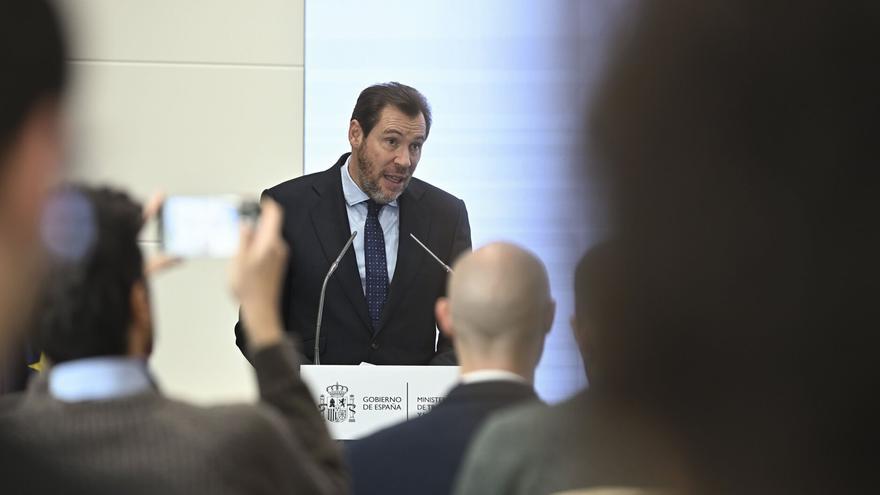 Puente muestra su confianza en Jainaga para "dirigir la nave de Talgo" que "va a salir adelante con éxito"