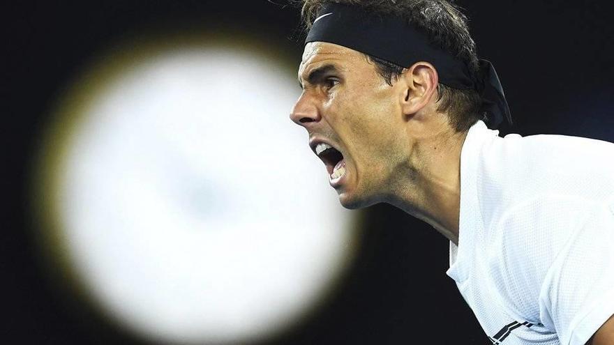 Un gran Nadal vence a Raonic y regresa a las semifinales