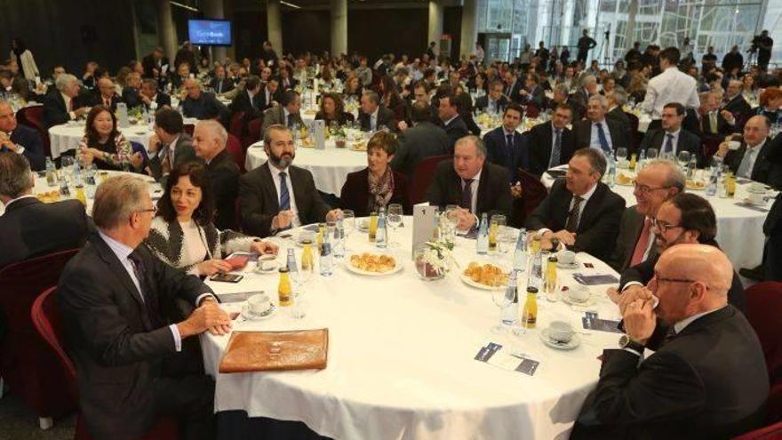 Imagen del hall del Palacio Euskalduna donde la patronal vasca presentó su propuesta para un nuevo modelo de relaciones laborales.