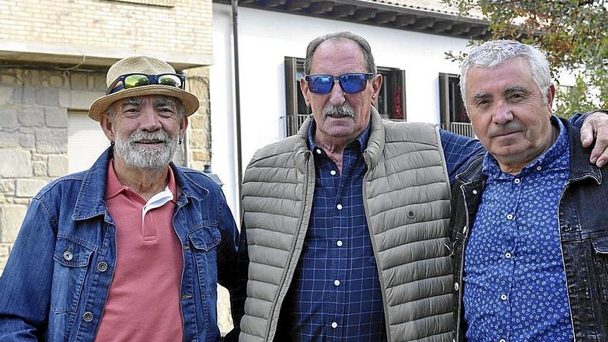 ‘Reencuentro’, la exposición en Barásoain de tres viejos amigos pintores