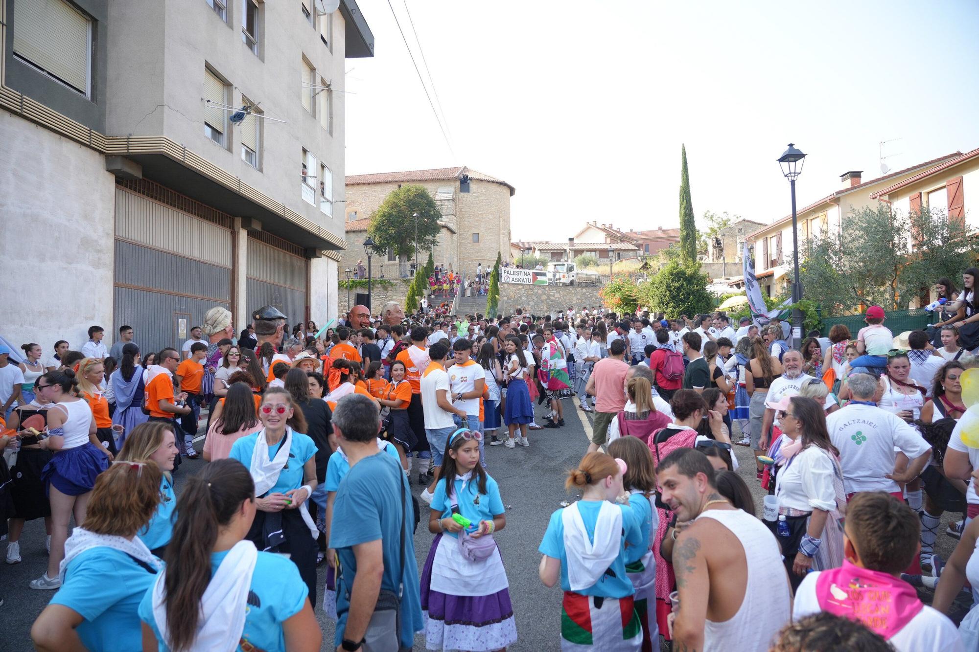 En imágenes: El Brujo abre las fiestas de Nanclares de la Oca