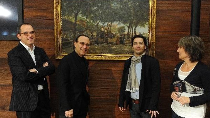 En el centro, el cuadro de Arruti, &quot;Fuente de la salud&quot;.