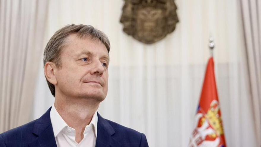 Un ministro serbio, muy grave tras sufrir un derrame cerebral en directo en televisión
