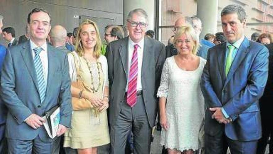 Javier Andrés, Olatz Fernández, Andrés Margallo, Lourdes Alonso Aranburu y Xabier Basáñez.