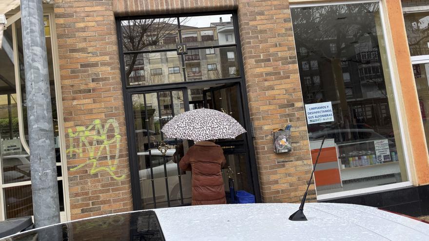 Detenida la madre del joven de 29 años encontrado muerto este lunes en Cáceres