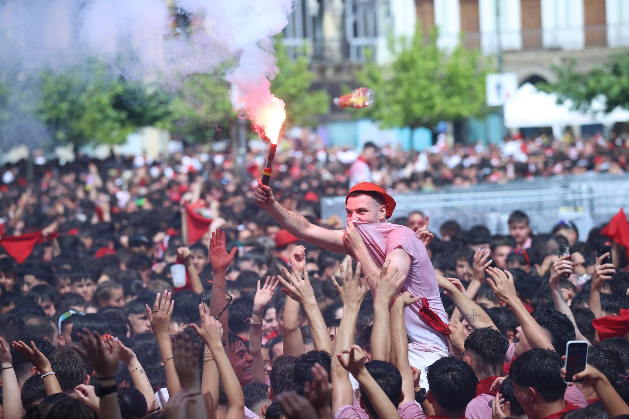Fotos del  Chupinazo de San Fermín 2025 en Pamplona: ¡La fiesta más internacional se enciende con un grito solidario por Palestina!