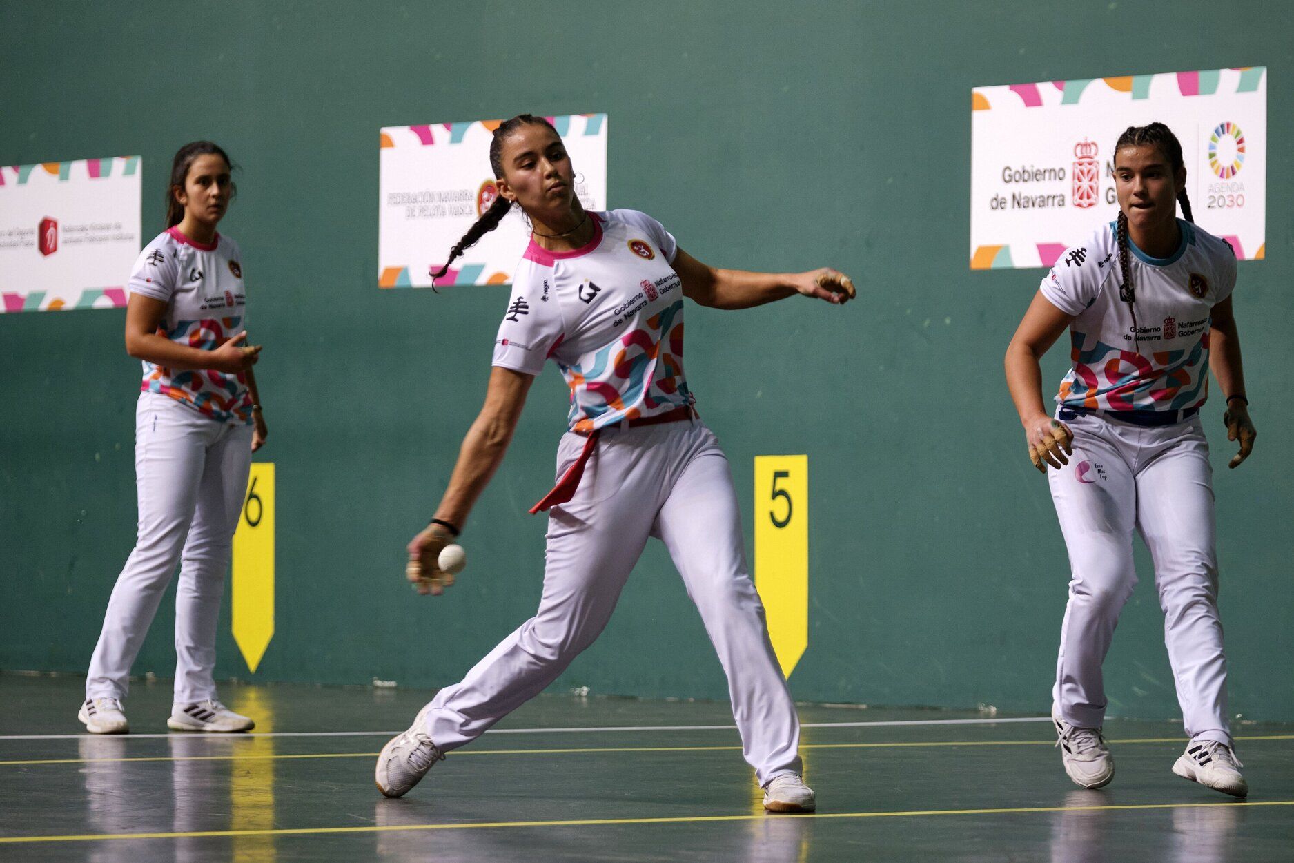 Fotos de las finales de pelota mano y pala femenina de este domingo