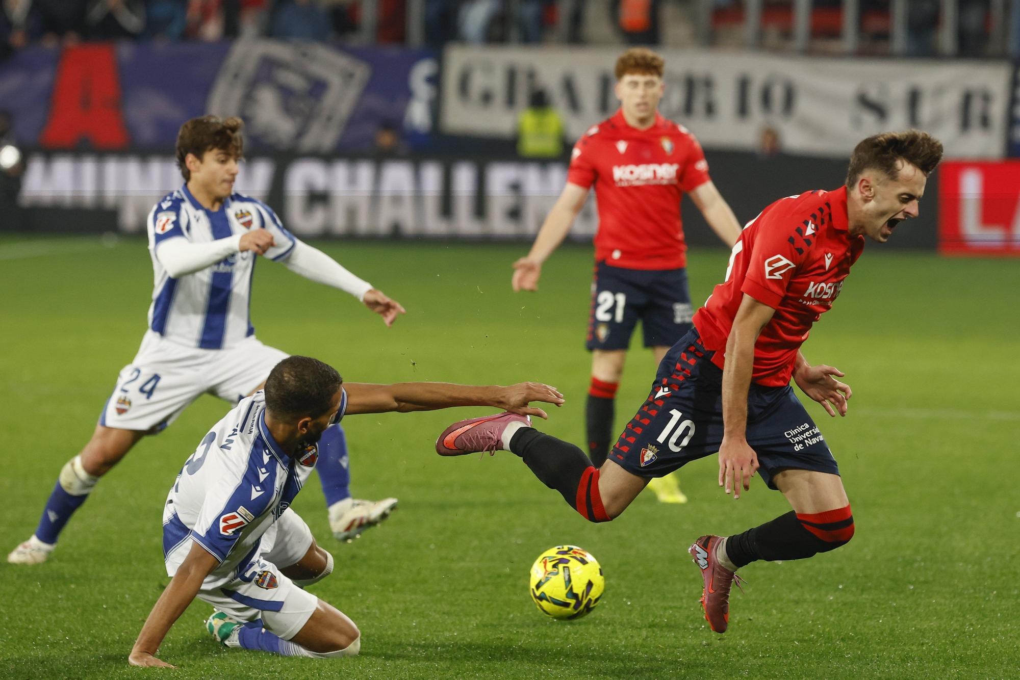Fotos del partido Osasuna-Levante