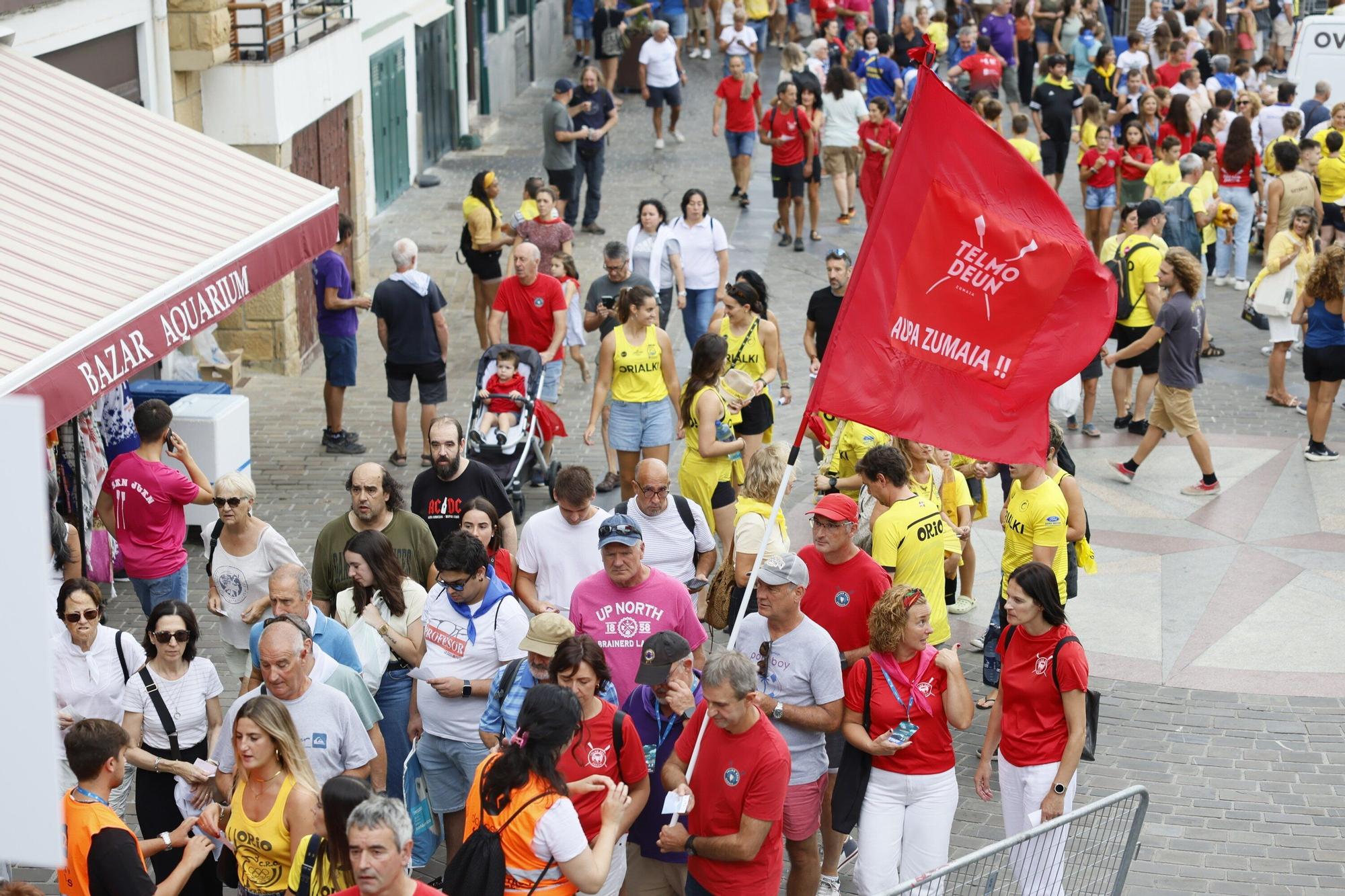 En imágenes: Arraun encarrila su cuarta bandera en Donostia