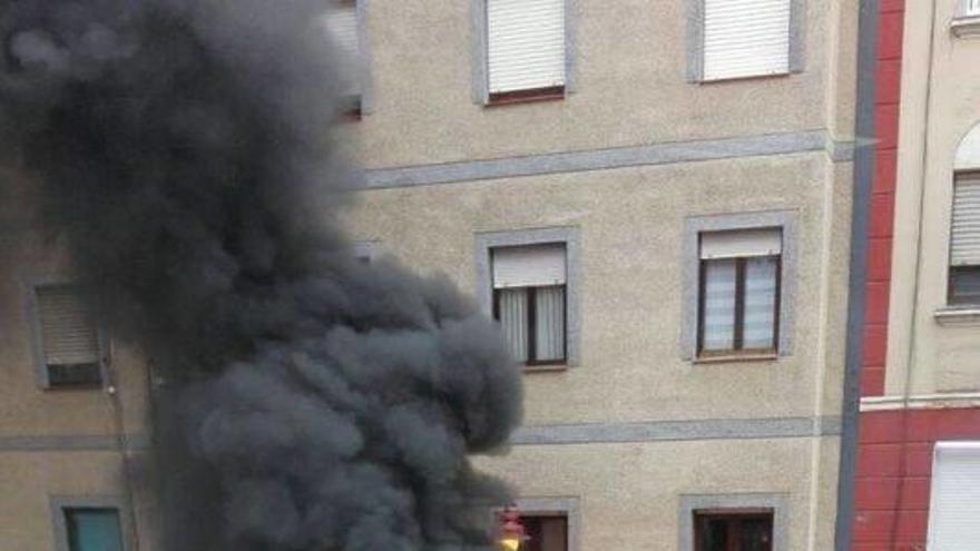 Incendio de un contenedor en Barakaldo