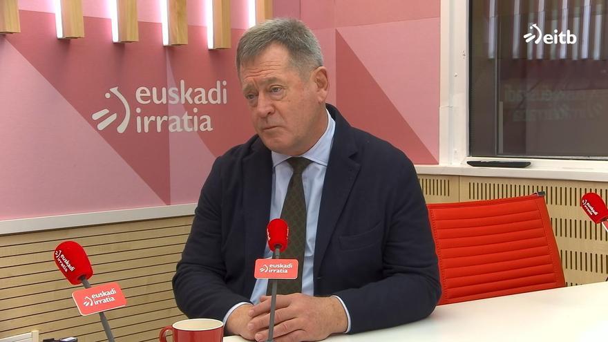 Zupiria insiste en censurar la violencia de los antisistema contra la Ertzaintza