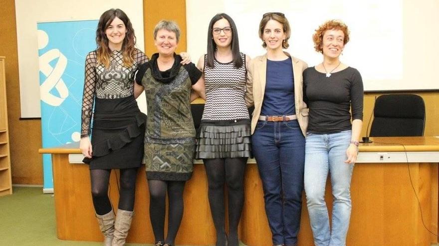 Parte del equipo de enfermería del centro de salud en las III Jornadas de Investigación del Colegio de Enfermería.