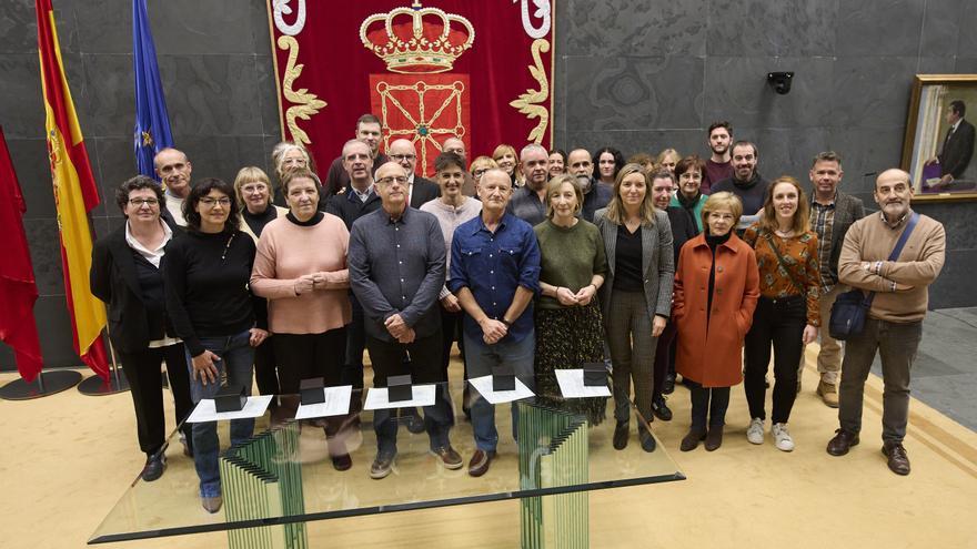 Homenaje a los funcionarios jubilados del Parlamento de Navarra