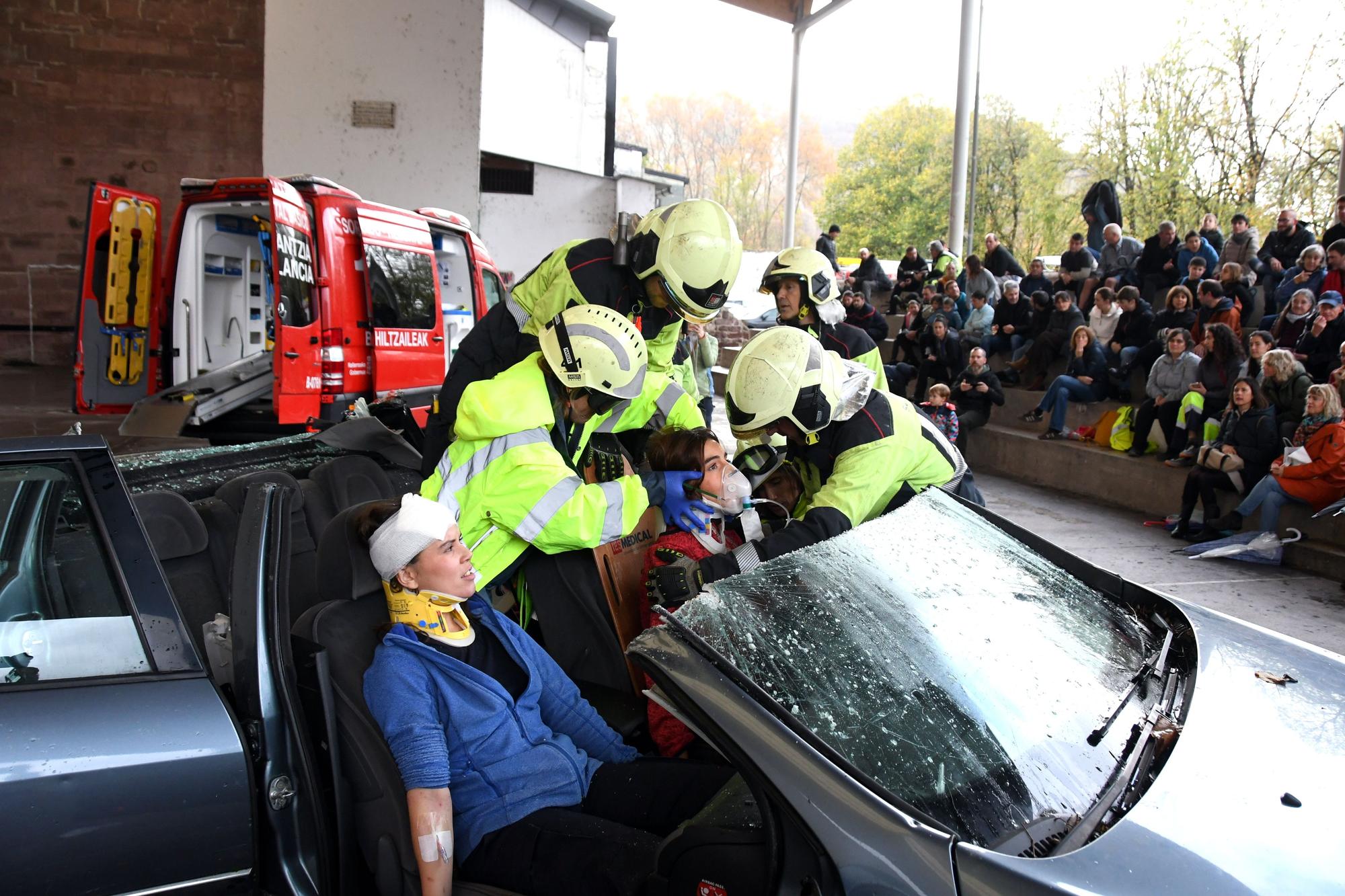 Las sirenas rompen el silencio de Elizondo