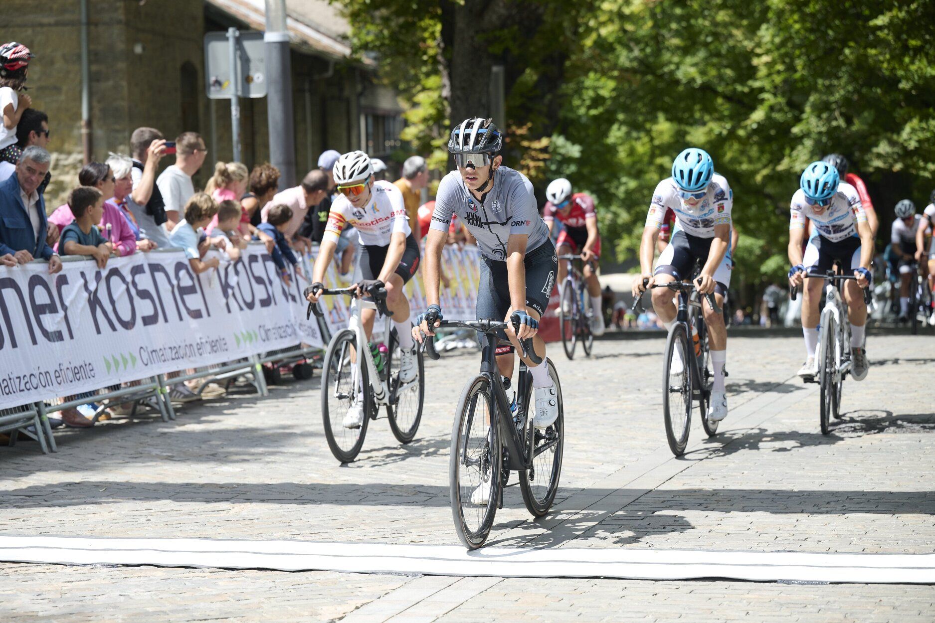 Fotos del final de la Vuelta a Pamplona
