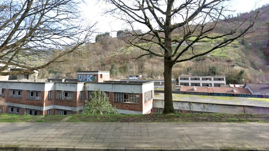 Hasta un millón de euros de subvención para reconvertir un edificio industrial del barrio de Txonta en Eibar en aparcamientos