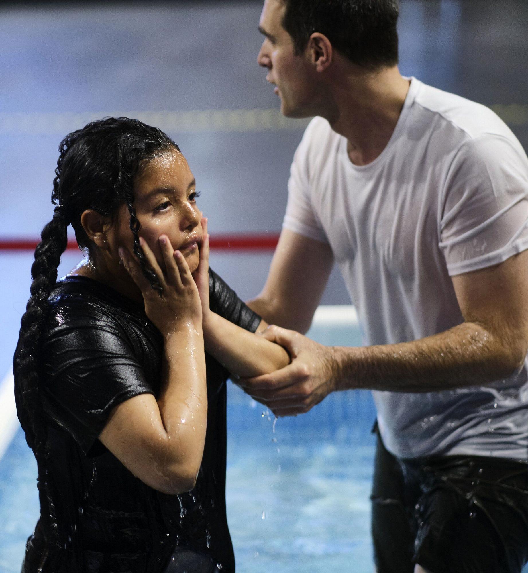 48 bautizos de Testigos de Jehova en el Navarra Arena