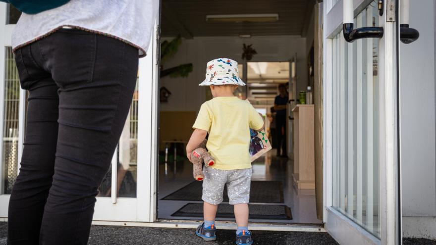 Las familias con hijos e hijas ya pueden solicitar las ayudas de 200 euros hasta los 4 años