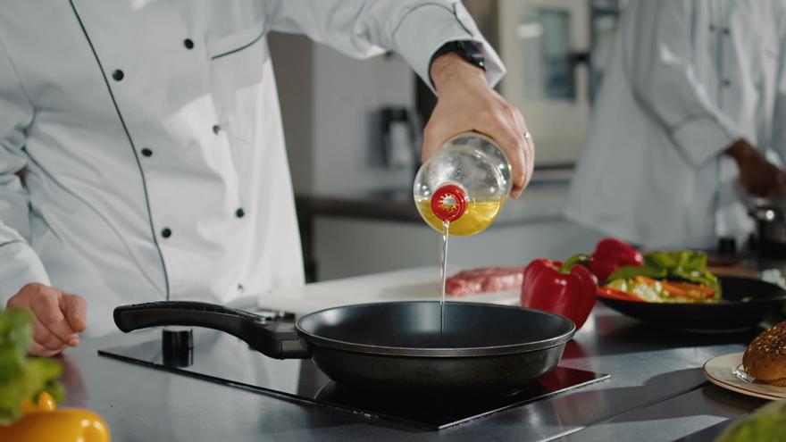 El truco definitivo del chef Fernando Canales para diferenciar la grasa y el aceite