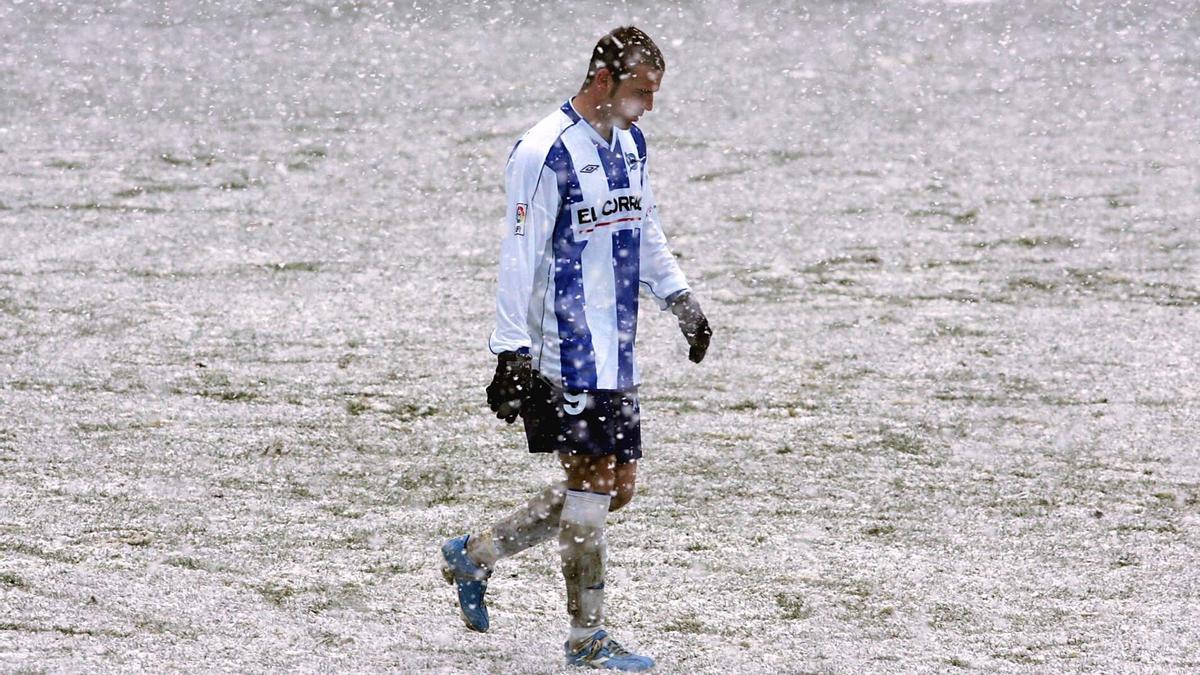 Rubén Navarro, bajo la nieve durante aquel Alavés-Celta.