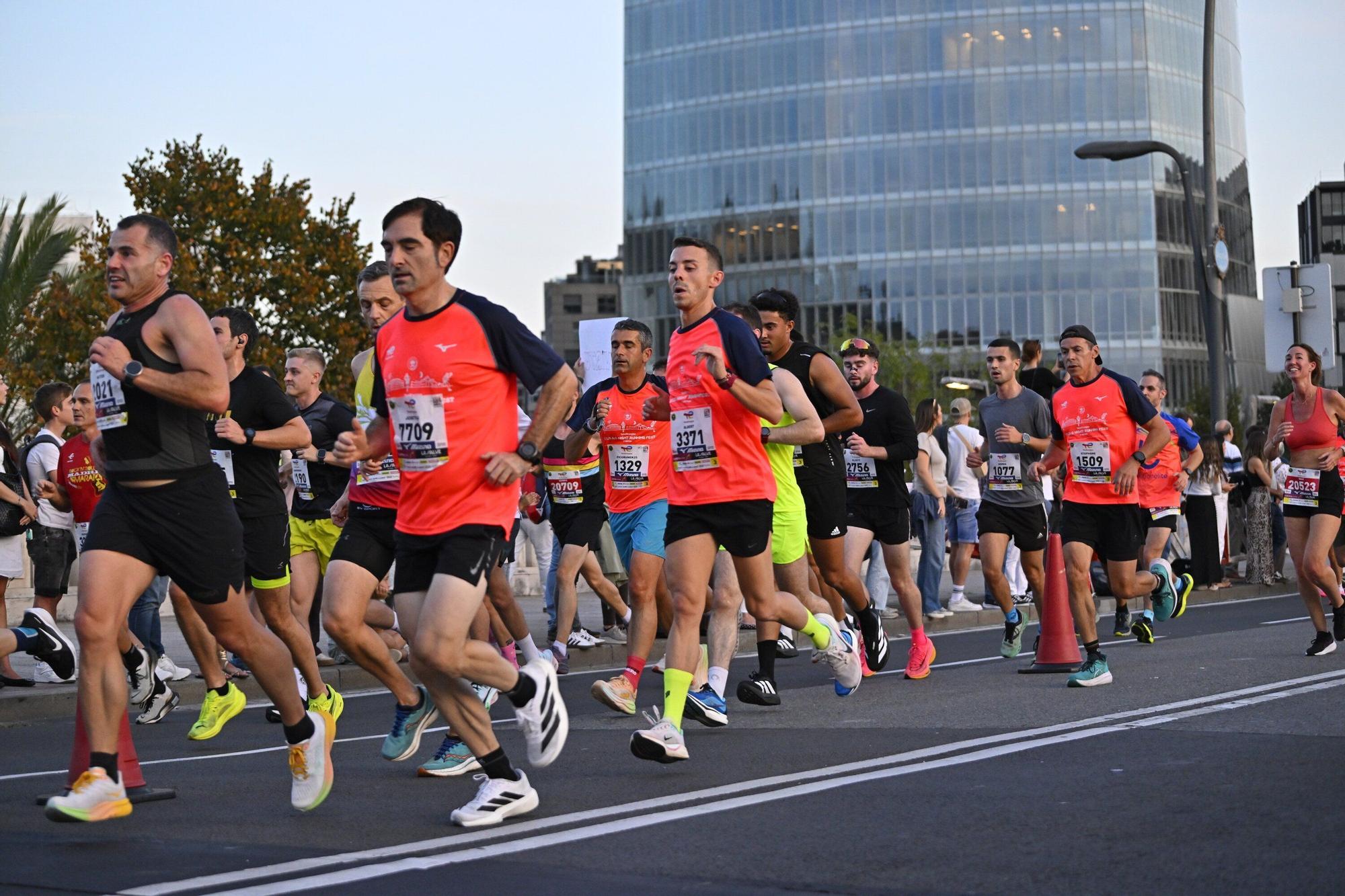 El Bilbao Night Marathon, en imágenes
