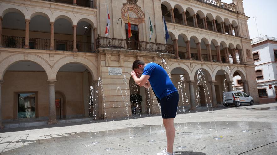 Los consejos de la ONU para afrontar una ola de calor: de cerrar persianas a evitar el alcohol