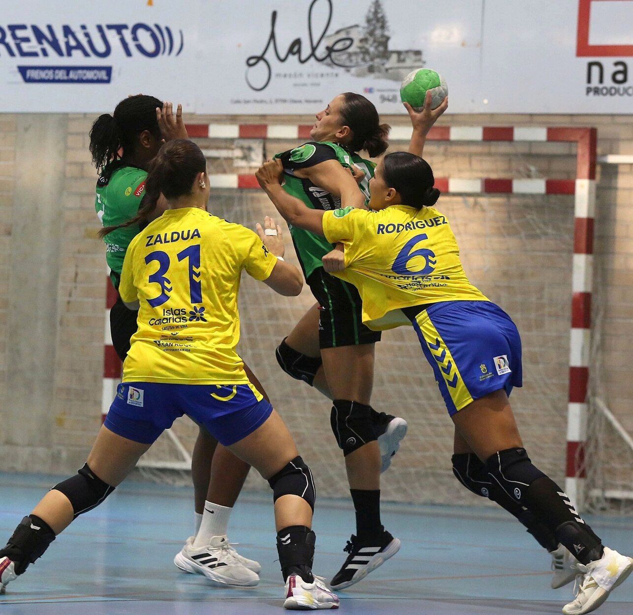Fotos del partido entre Replasa Beti Onak y Rocasa