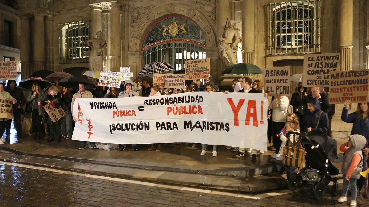 Imagen de la concentración realizada ante el Ayuntamiento de Pamplona.