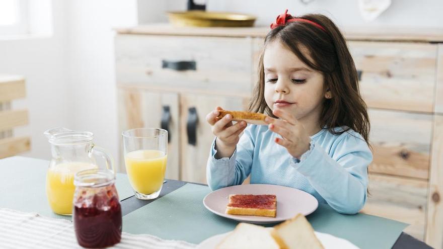 El desayuno de los niños antes del colegio: qué debería tener y qué errores evitar