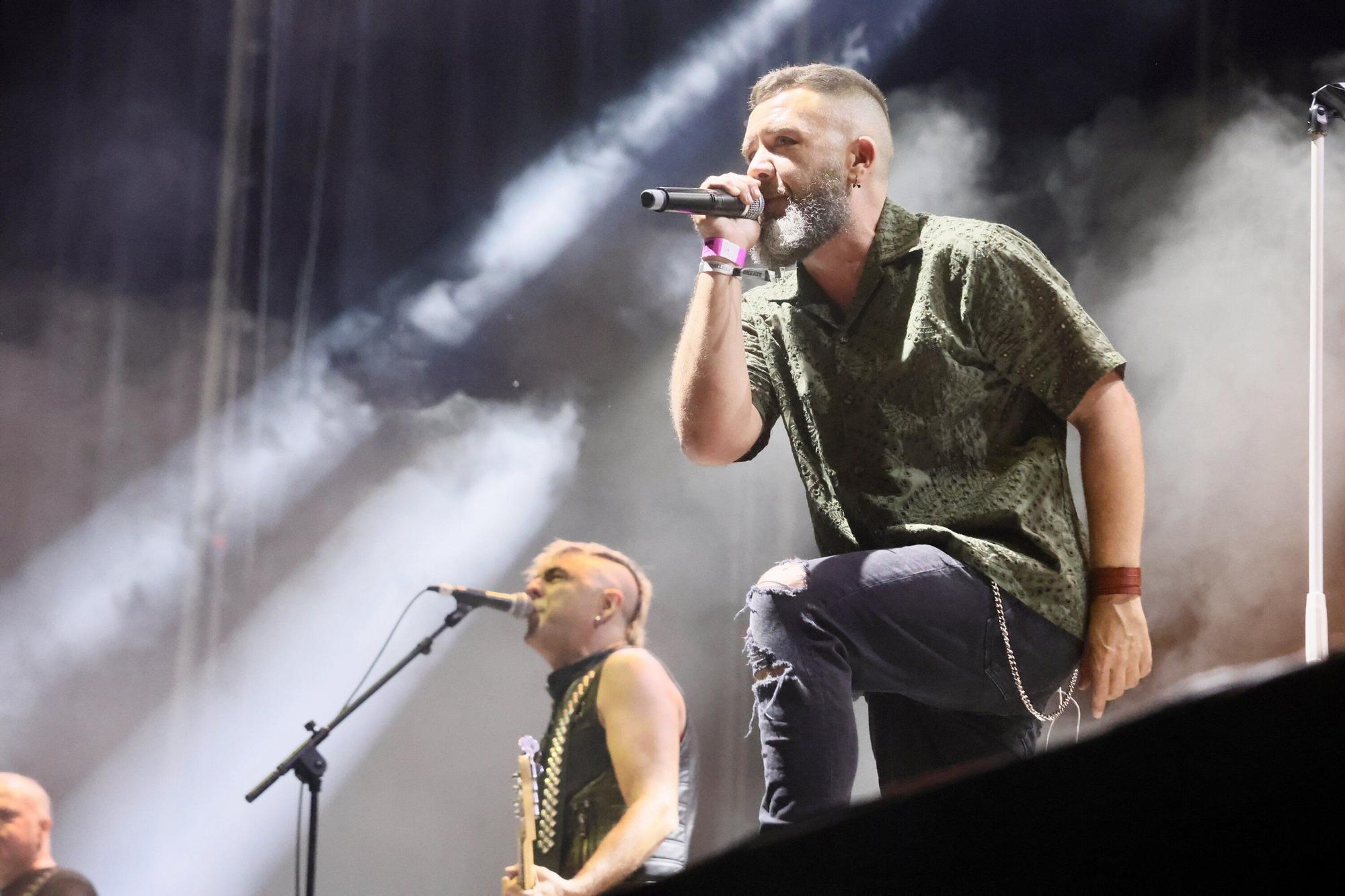 En imágenes: Así están siendo los conciertos de este viernes en el Azkena Rock Festival