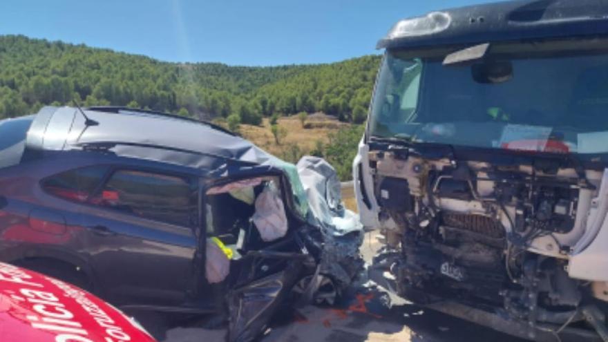 Fallece un joven en un choque entre un camión y un coche en la N-113 en Fitero