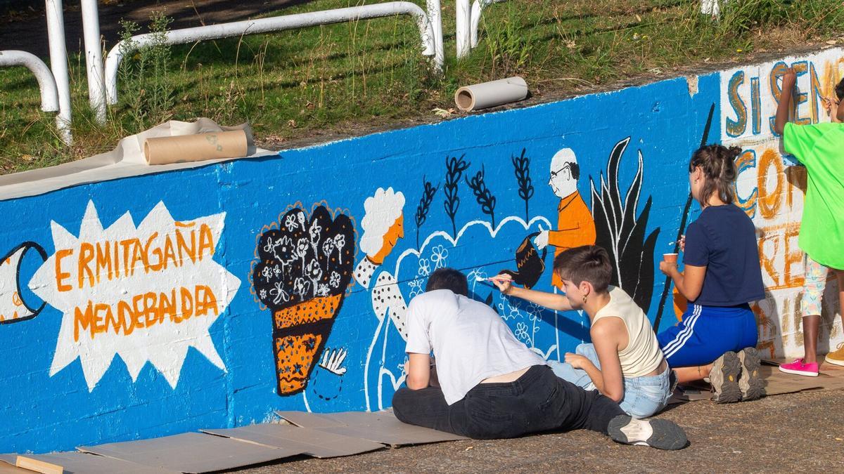 Otra imagen de los detalles del mural de Bartolomé de Carranza.