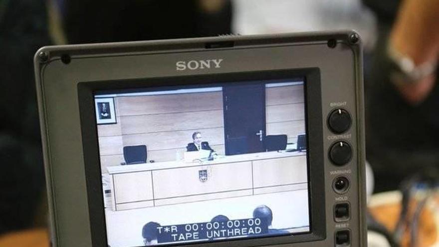 Una de las magistradas que condenó a &#039;La Manada&#039; respalda la libertad