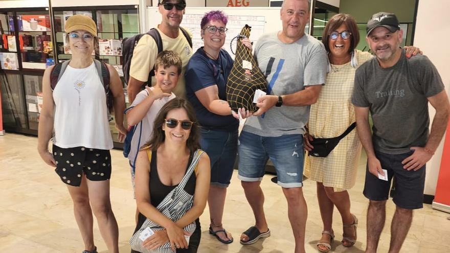 La tómbola de Cáritas de Deba vende los 35.000 boletos