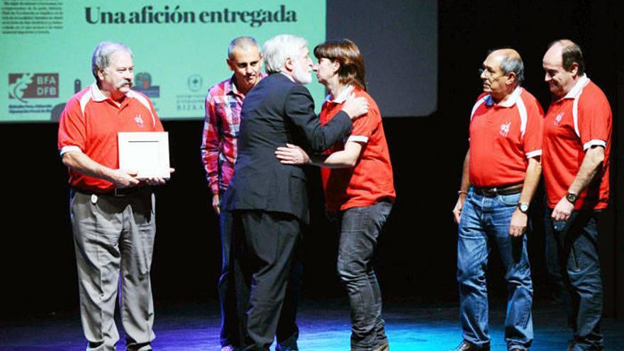 Comunión entre todo Enkarterri
