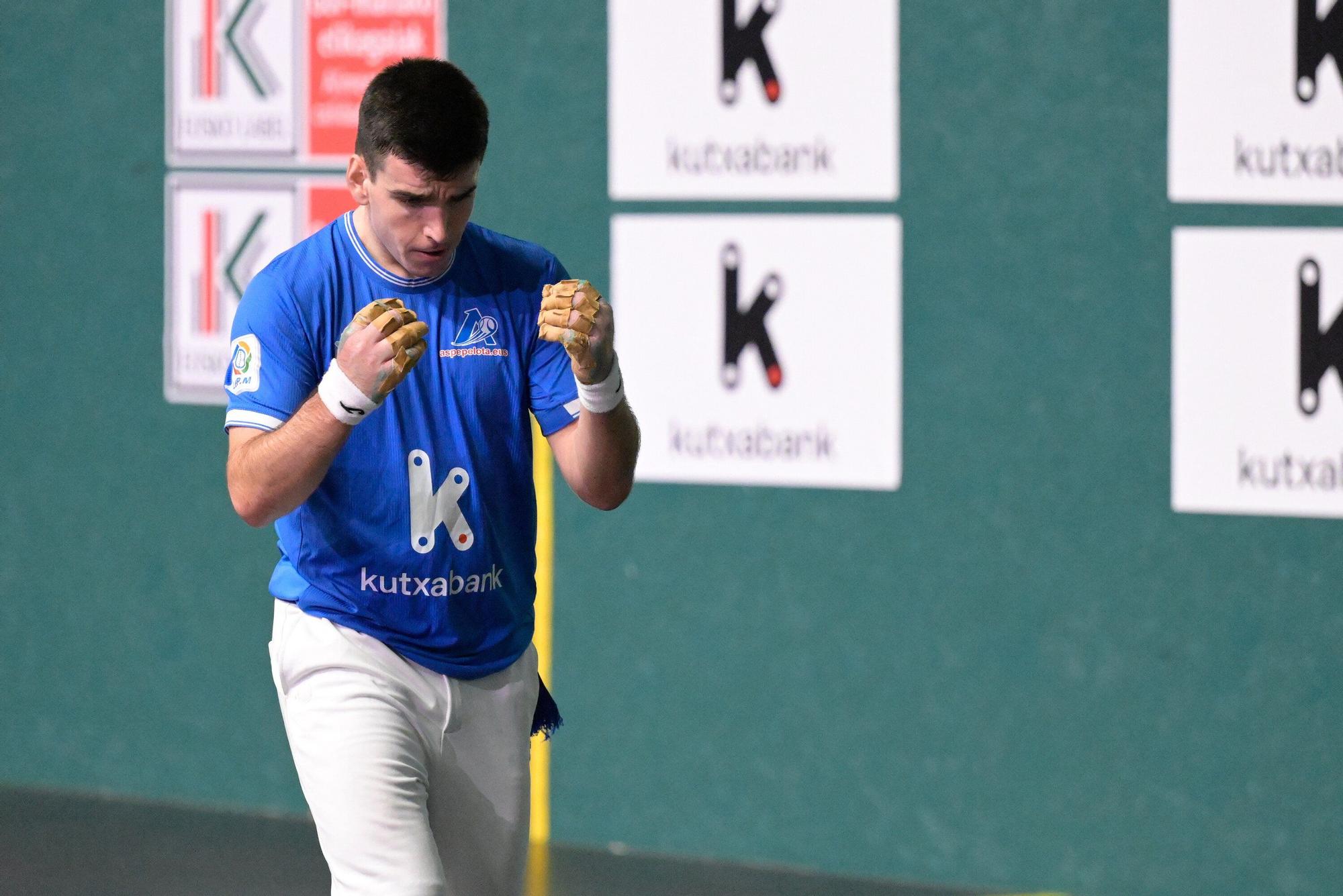 Murua y Gabirondo remontan a Peña II-Salaverri II en el Campeonato de Parejas Serie B.