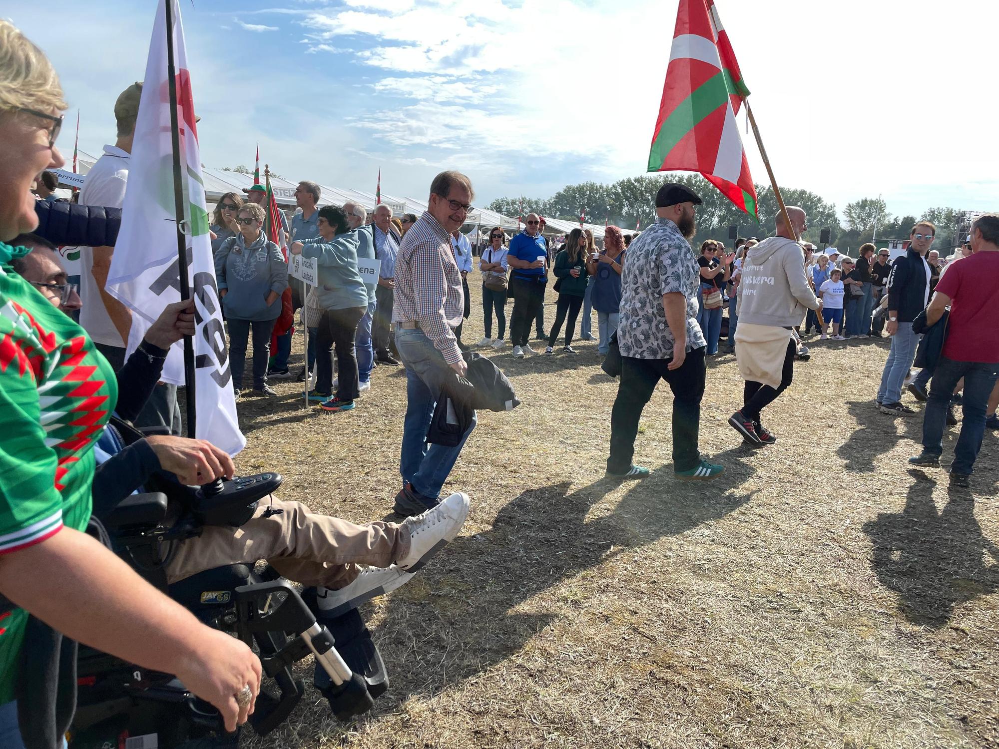 En imágenes: El Alderdi Eguna reúne a miles de jeltzales en un ambiente festivo