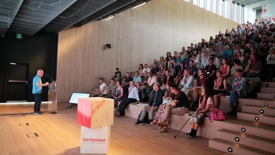 Euskadi moviliza a su comunidad científica para convertir la investigación en valor social