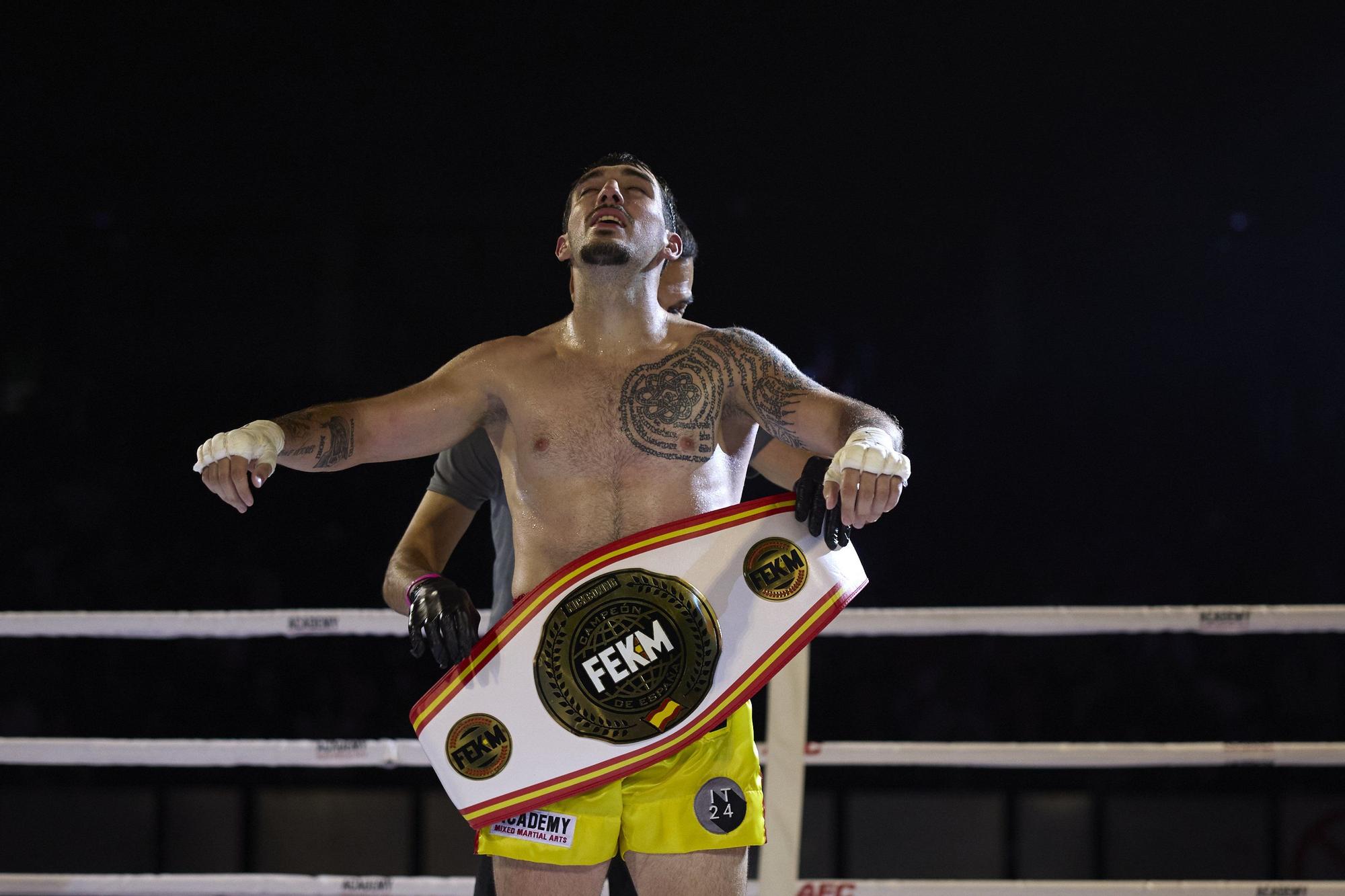El Muay Thai pone en pie el Navarra Arena