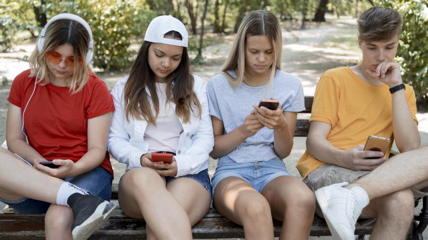 Los bulos son especialmente peligrosos para los adolescentes y pueden ir contra su salud