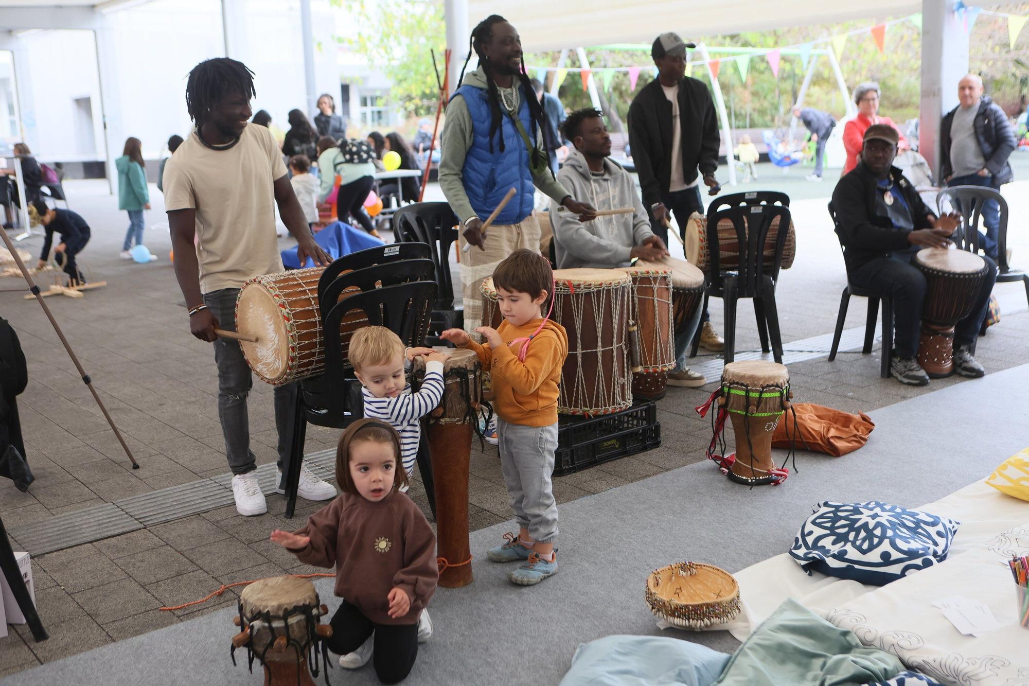En imágenes: Encuentro intercultural en la plaza Santa Bárbara