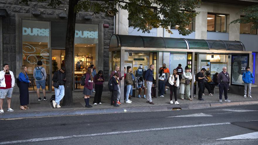 La huelga de villavesas deja el jueves mayores retrasos y tensión en el servicio urbano