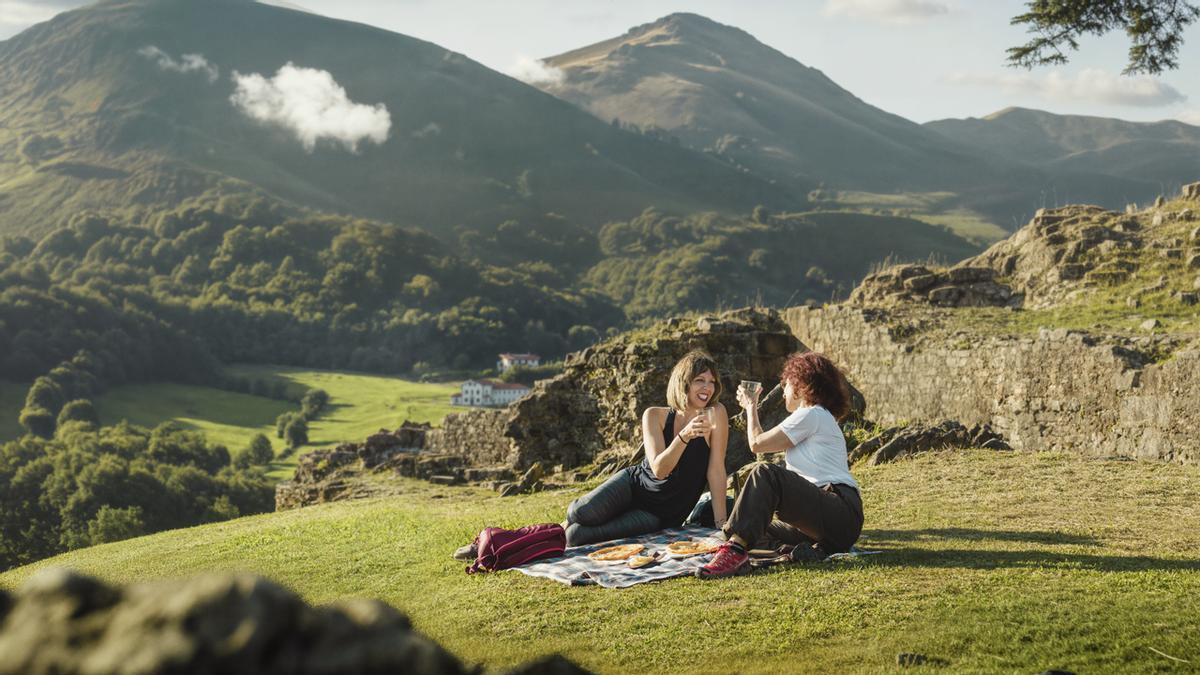 Fotograma de la nueva docuserie ‘El Camino del buen vivir’.