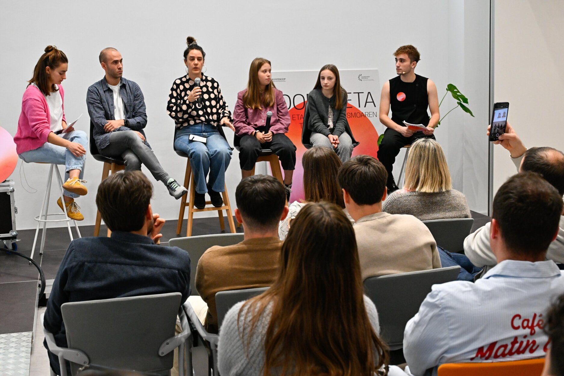 KOOPAKETA: Encuentro de jóvenes y cooperativismo