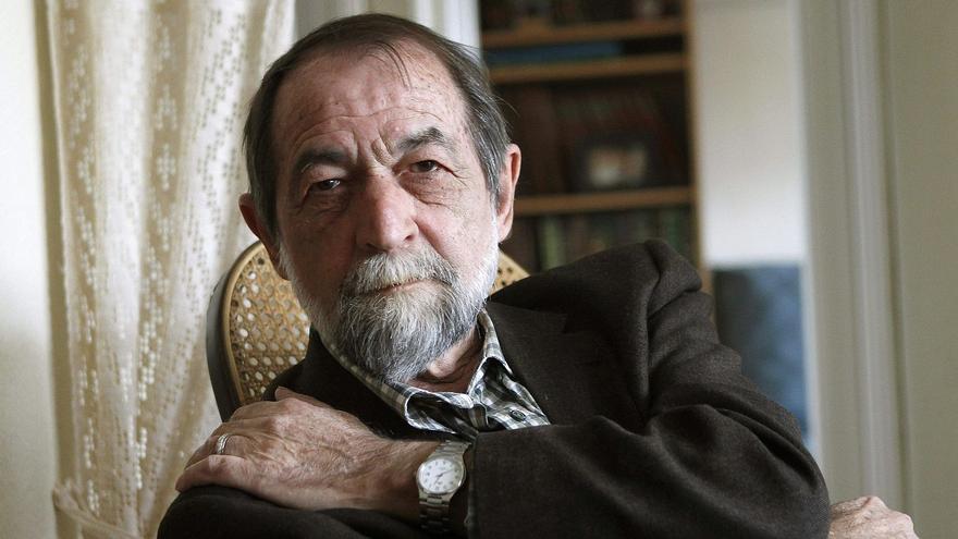 Una loa a Pablo Guerrero, cantautor de la transición y autor del himno ‘A cántaros’