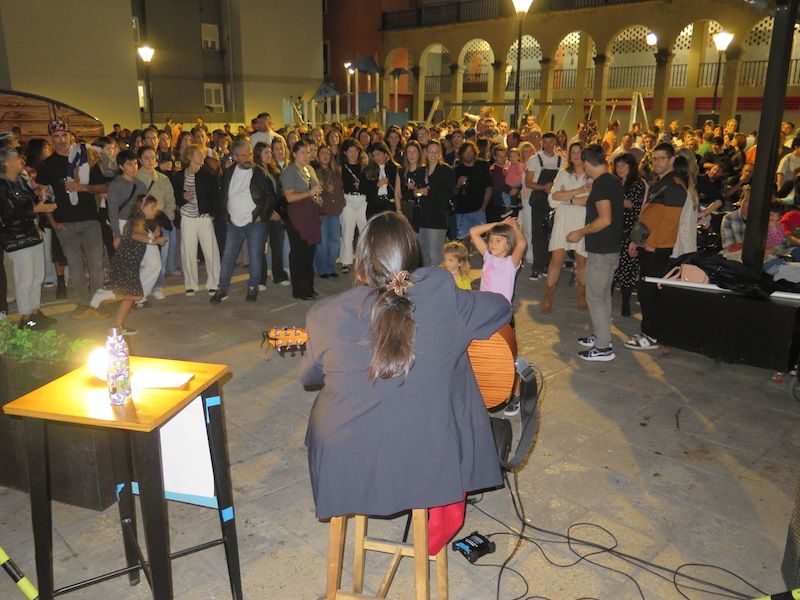 La fiesta de aniversario del bar Eire de Urretxu, en imágenes