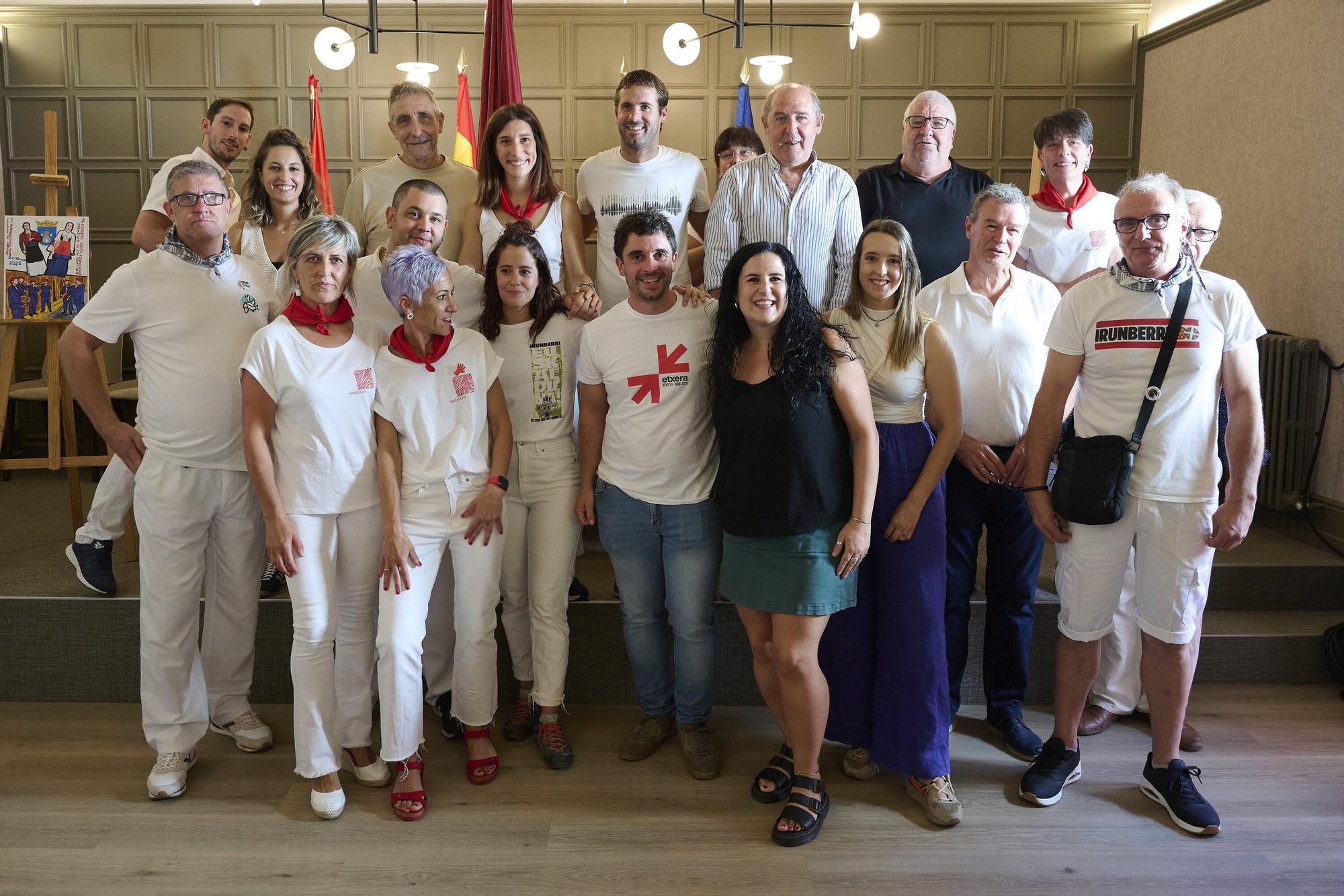 Fotos del cohete de fiestas de Lumbier 2025