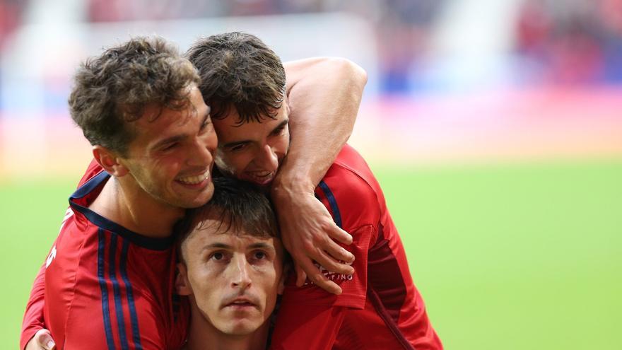 Torró, Aimar y Budimir celebran su gol / Patxi Cascante