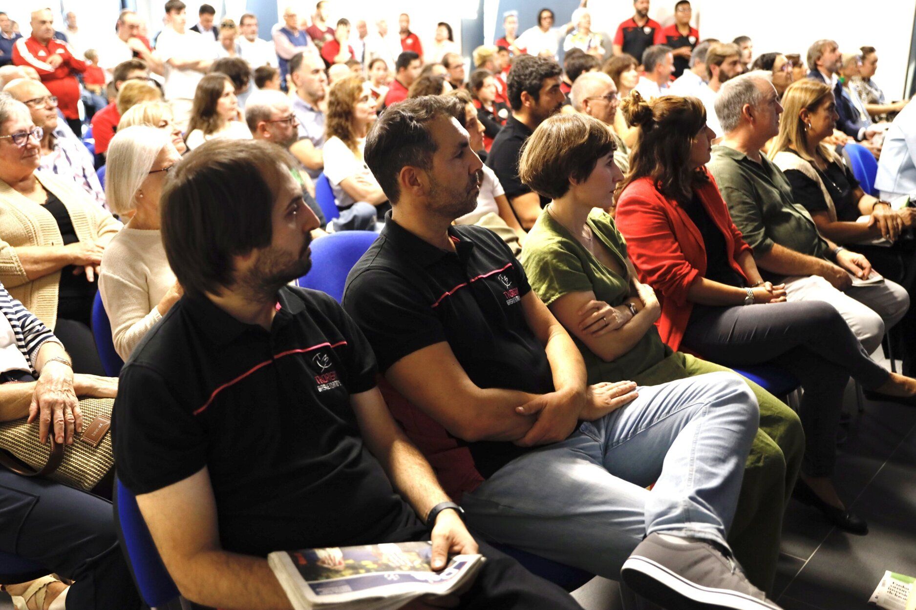 En imágenes: un canto a lo más cercano desde Derio en los DEIA Laboral Kutxa Hemendik Sariak