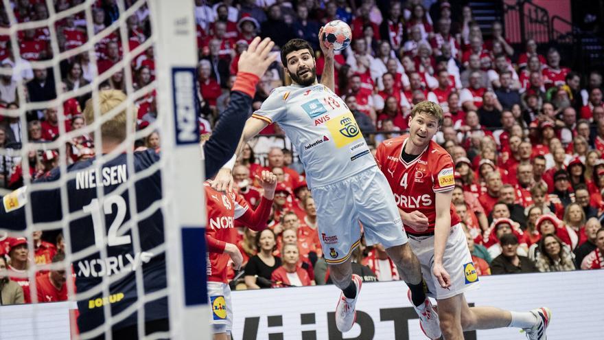 Demasiada Dinamarca: la selección española se despide de las medallas en el Europeo
